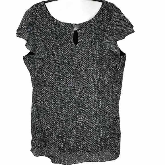 Motherhood Maternity Black White Print Scoop Neck Short Flutter Sleeve Top Sz L - Picture 6 of 15